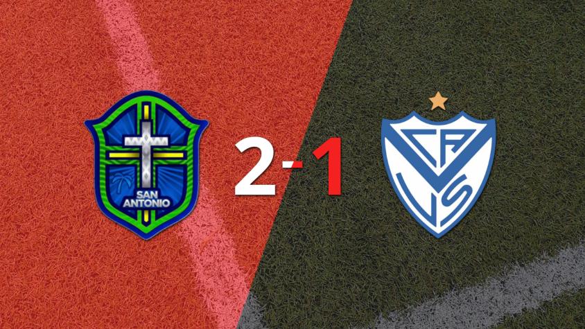 San Antonio Bulo Bulo obtiene una victoria 2-1 contra Vélez con un gol agónico