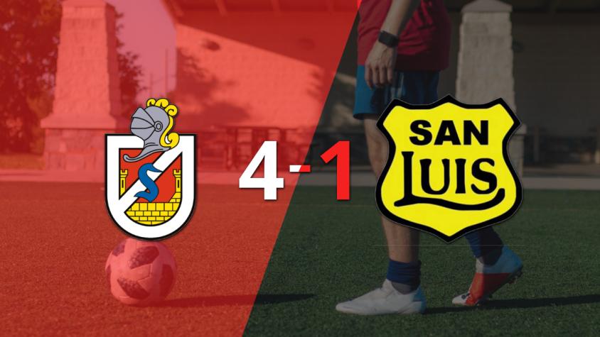 D. La Serena goleó a San Luis y pasó a Cuartos de Final