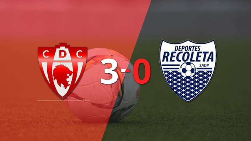 Thomas Jones anotó un doblete en la goleada 3-0 de D. Copiapó a Recoleta