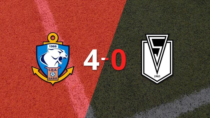 D. Antofagasta liquidó con una goleada a Santiago Morning por 4 a 0