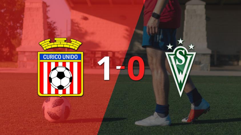 A Curicó Unido le alcanzó con un gol de penal para derrotar a Santiago Wanderers en el estadio Bicentenario La Granja