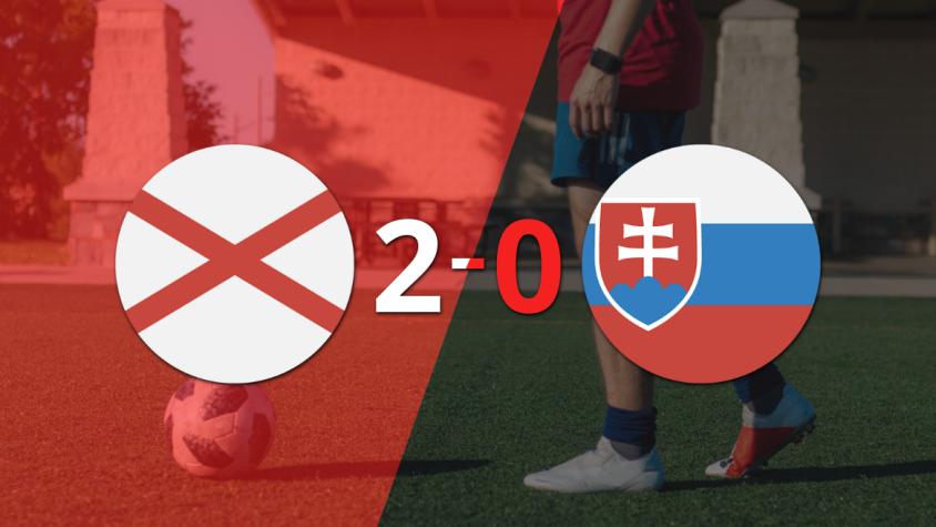 Sólido triunfo de Irlanda del Norte por 2-0 frente a Eslovaquia