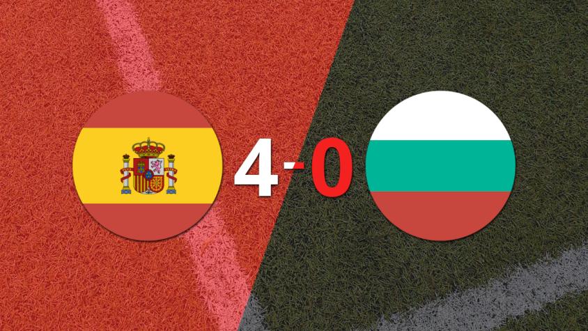 España le pasó por encima 4-0 a Bulgaria con doblete de Mikel Merino