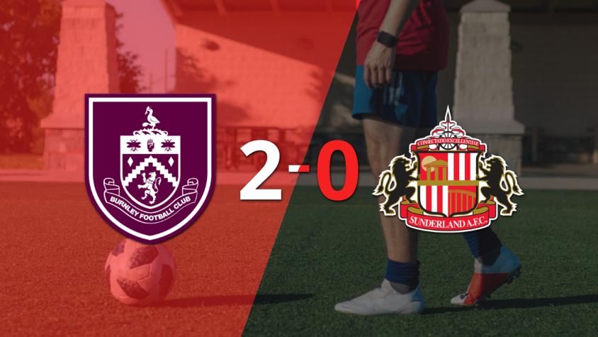 Con dos goles, Burnley se impuso a Sunderland en el estadio Turf Moor
