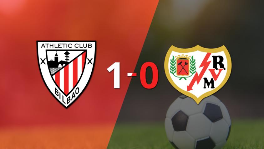 Con gol de penal de Oihan Sancet, Athletic Bilbao le ganó a Rayo Vallecano por 1 a 0