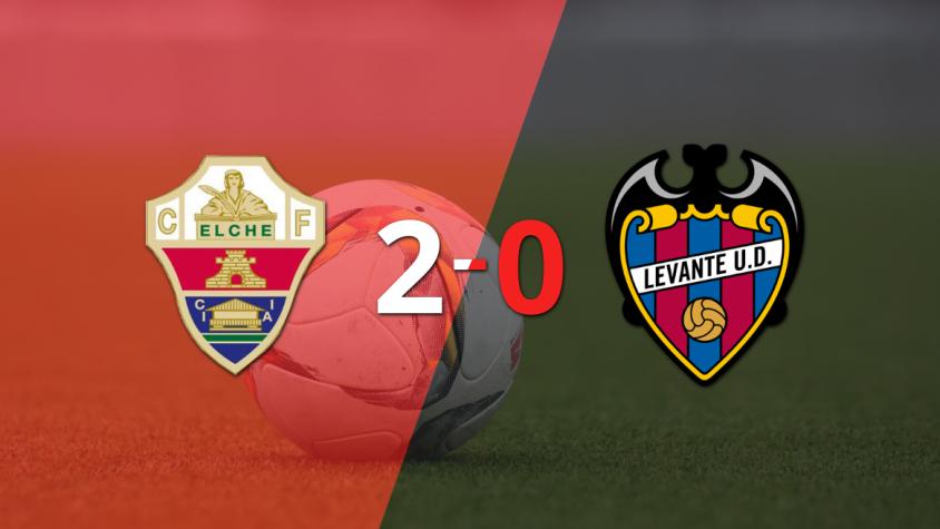 Elche le ganó con claridad a Levante por 2 a 0