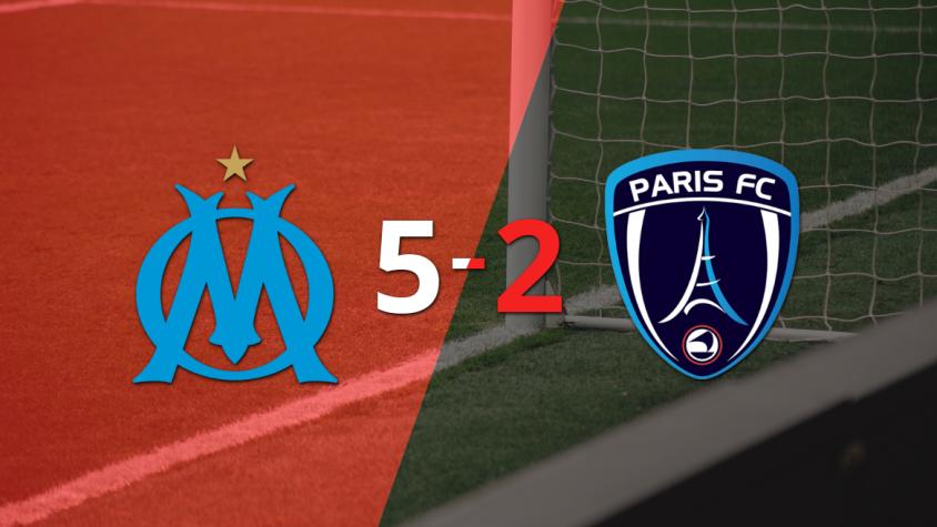 Olympique de Marsella golea 5-2 a Paris FC y Pierre Aubameyang firma doblete 