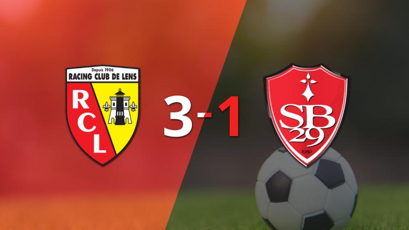 Lens se lo dio vuelta a Stade Brestois y le ganó 3 a 1