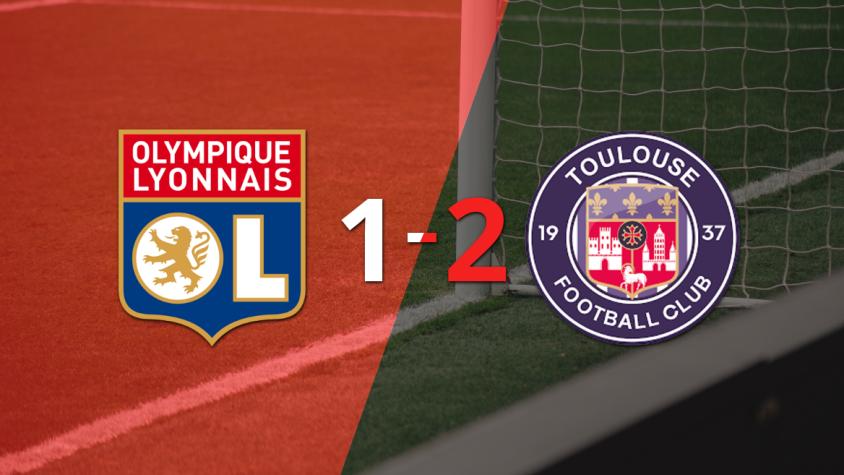 Toulouse remonta el partido con Olympique Lyon y sella el triunfo 2 a 1 con un gol agónico