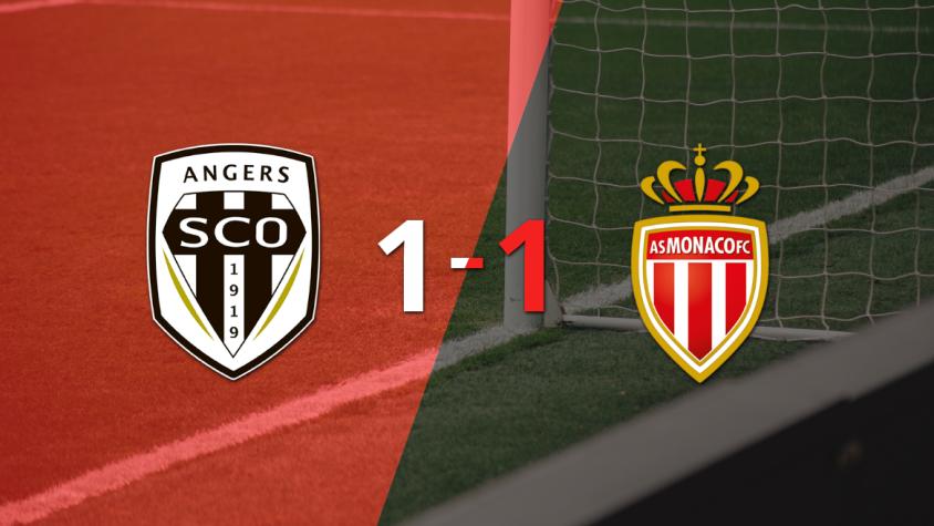 Angers empató 1-1 contra Mónaco sobre el final del partido