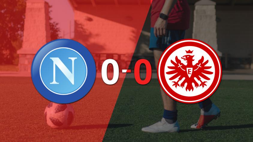 Sin muchas emociones, Napoli y Eintracht Frankfurt empataron 0-0