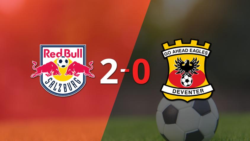 Red Bull Salzburgo dominó a Go Ahead Eagles con un 2-0 en un partido electrizante