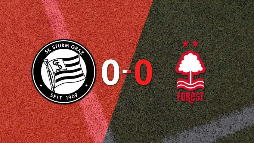 Sturm Graz y Nottingham Forest no se hicieron daño y empataron sin goles